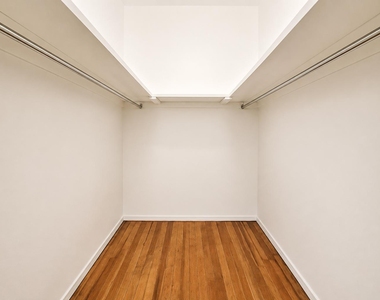 1803 Riverside Drive - Photo Thumbnail 8