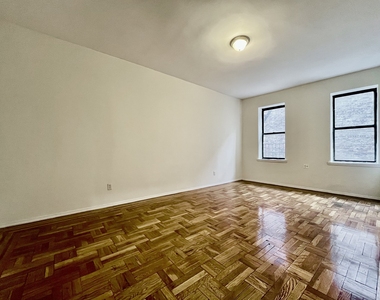 1803 Riverside Drive - Photo Thumbnail 2