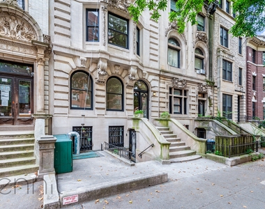 123 8th Avenue - Photo Thumbnail 7