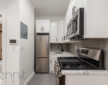 123 8th Avenue - Photo Thumbnail 6