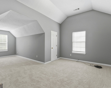 11925 Spring Lake Way - Photo Thumbnail 17