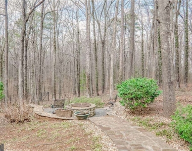 1506 Cumberland Court Se - Photo Thumbnail 22