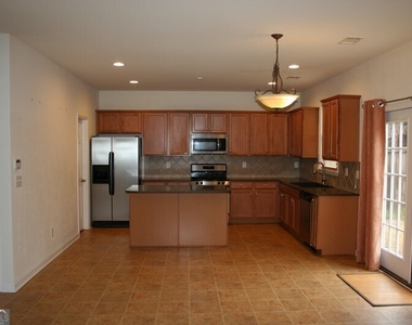 212 Autumn Trail - Photo Thumbnail 7