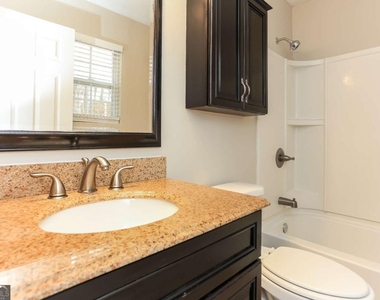 4981 Galbraith Circle - Photo Thumbnail 12
