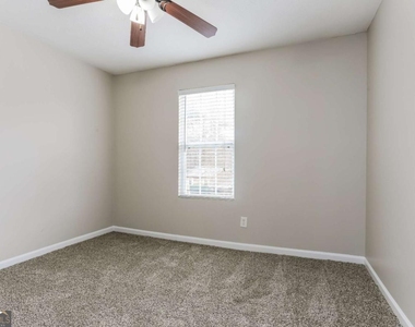 4981 Galbraith Circle - Photo Thumbnail 11