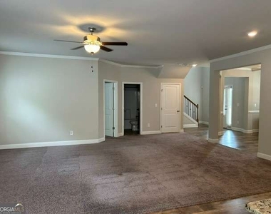 6207 Baltusrol Trace - Photo Thumbnail 9