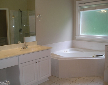 2830 The Terraces Way - Photo Thumbnail 15