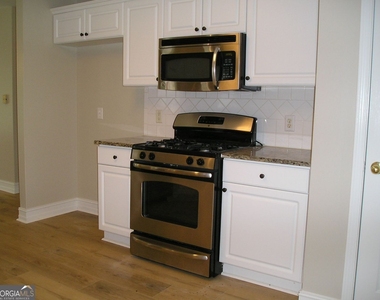 2830 The Terraces Way - Photo Thumbnail 7