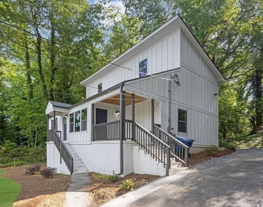 1080 Westmont Road Sw - Photo Thumbnail 1