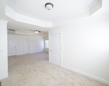 104 Putters Drive - Photo Thumbnail 16