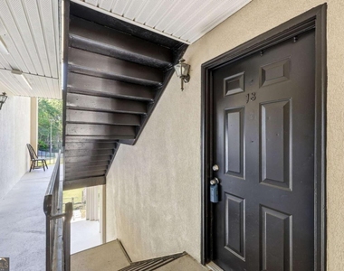 605 Candler Street - Photo Thumbnail 2