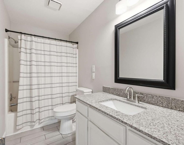 605 Candler Street - Photo Thumbnail 21