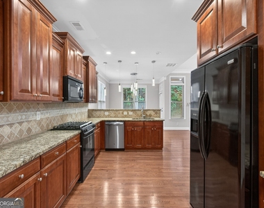 2935 Whitfield Avenue - Photo Thumbnail 21