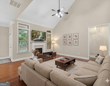 2935 Whitfield Avenue - Photo Thumbnail 13