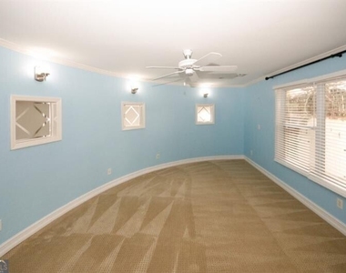 1354 Brookhaven Village Circle Ne - Photo Thumbnail 30