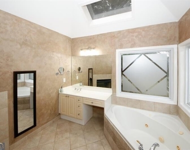 1354 Brookhaven Village Circle Ne - Photo Thumbnail 37