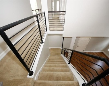 1354 Brookhaven Village Circle Ne - Photo Thumbnail 28