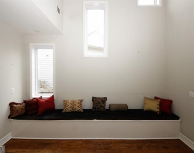 1354 Brookhaven Village Circle Ne - Photo Thumbnail 24