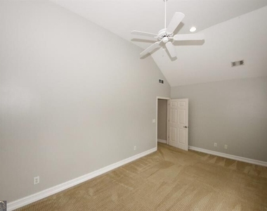 1354 Brookhaven Village Circle Ne - Photo Thumbnail 49