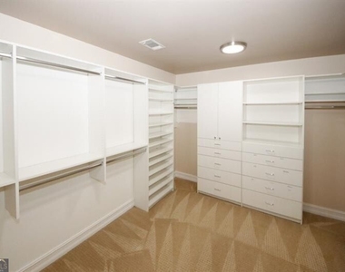 1354 Brookhaven Village Circle Ne - Photo Thumbnail 41