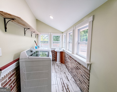 68 Spring Street - Photo Thumbnail 20