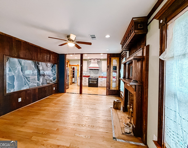 68 Spring Street - Photo Thumbnail 18