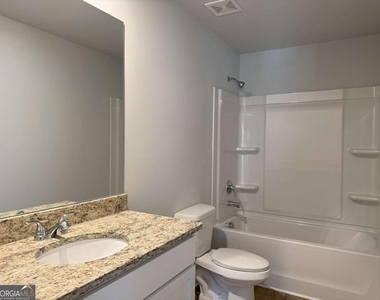 111 Woodside Court - Photo Thumbnail 16