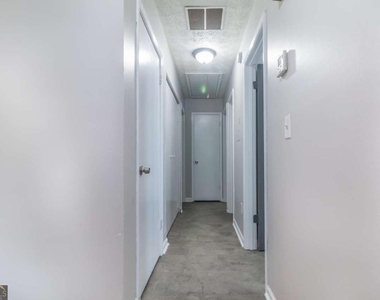 5437 Glen Haven Drive - Photo Thumbnail 10
