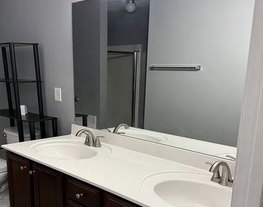 5054 Lower Elm Street - Photo Thumbnail 4