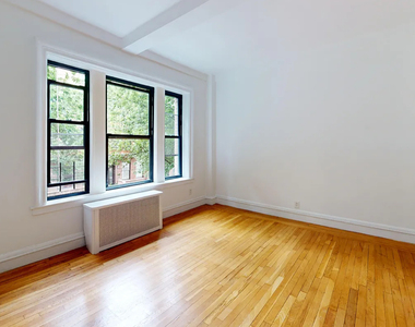 West 77th Street - Photo Thumbnail 1