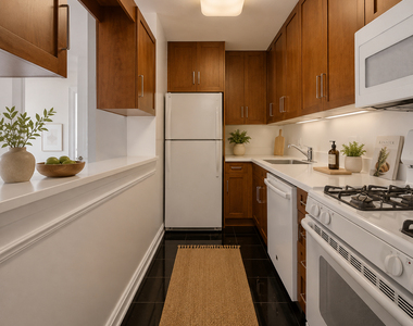 East 71st Street - Photo Thumbnail 2