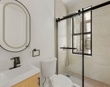 2111 Regent Place - Photo Thumbnail 6