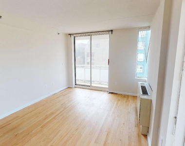 102-02 Queens Blvd - Photo Thumbnail 14