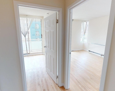 102-02 Queens Blvd - Photo Thumbnail 7