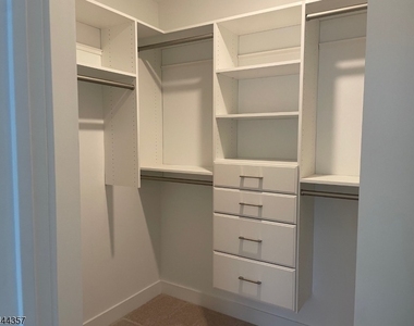 71 Veterans Way - Photo Thumbnail 27