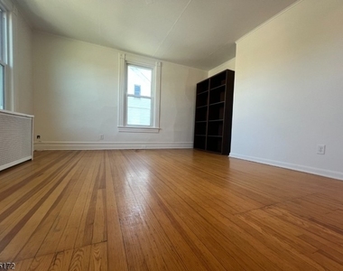 19 E Hanover Ave - Photo Thumbnail 19