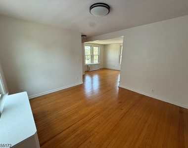 19 E Hanover Ave - Photo Thumbnail 27