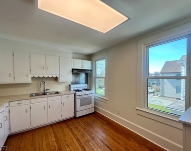 19 E Hanover Ave - Photo Thumbnail 16