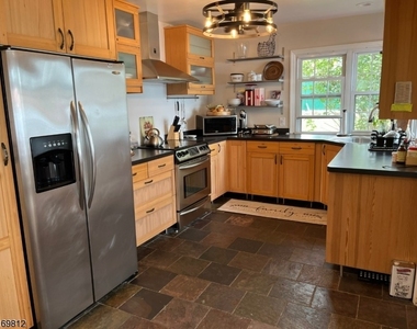 600 Warwick Tpke - Photo Thumbnail 6
