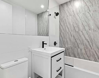 254 East 28th Street - Photo Thumbnail 4
