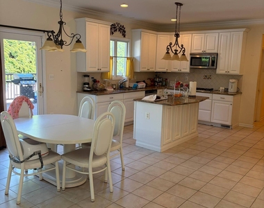 1801 Finderne Street - Photo Thumbnail 4