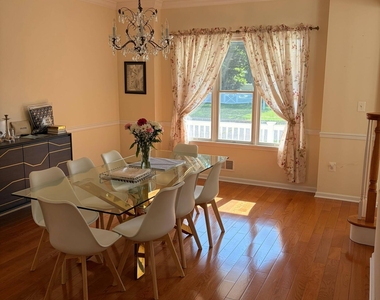 1801 Finderne Street - Photo Thumbnail 5