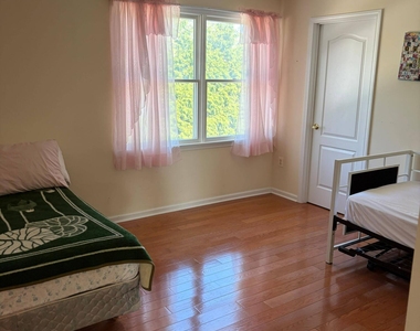 1801 Finderne Street - Photo Thumbnail 6