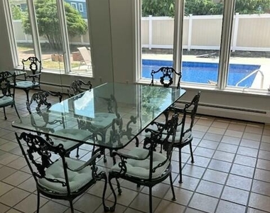 544 Trenton Avenue - Photo Thumbnail 3