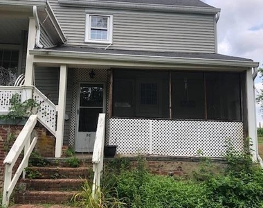 5 Pleasant Valley Road - Photo Thumbnail 1