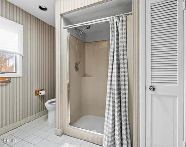9 Abis Place - Photo Thumbnail 29