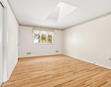 9 Abis Place - Photo Thumbnail 20