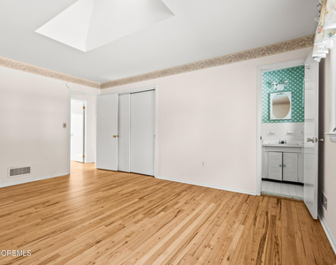 9 Abis Place - Photo Thumbnail 21