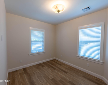 13 Fisher Avenue - Photo Thumbnail 12