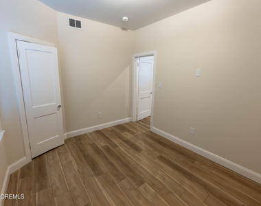 13 Fisher Avenue - Photo Thumbnail 11